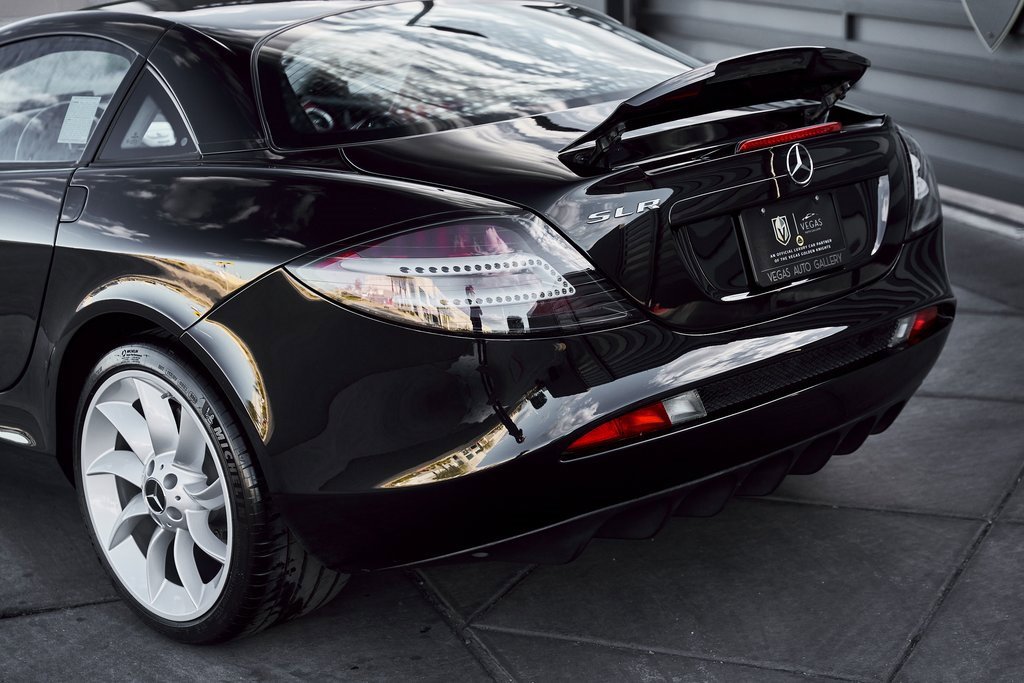Used 2006 Mercedes-Benz SLR image 13