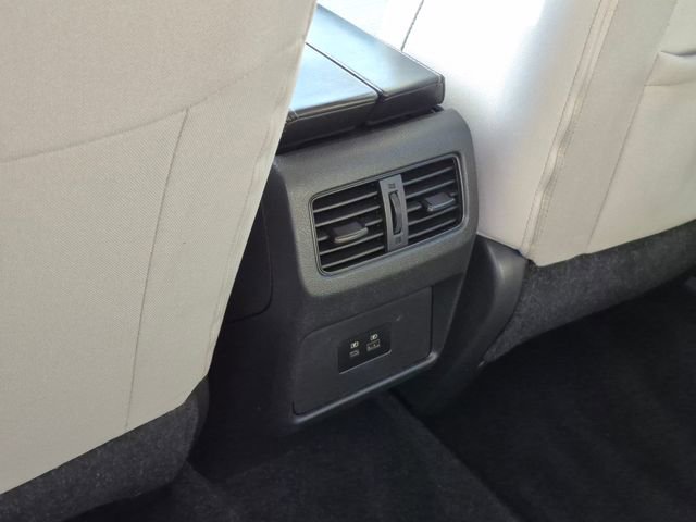 Used 2023 Nissan Rogue SV FWD image 16
