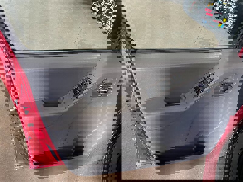 Used 2019 Nissan Frontier SV image 21