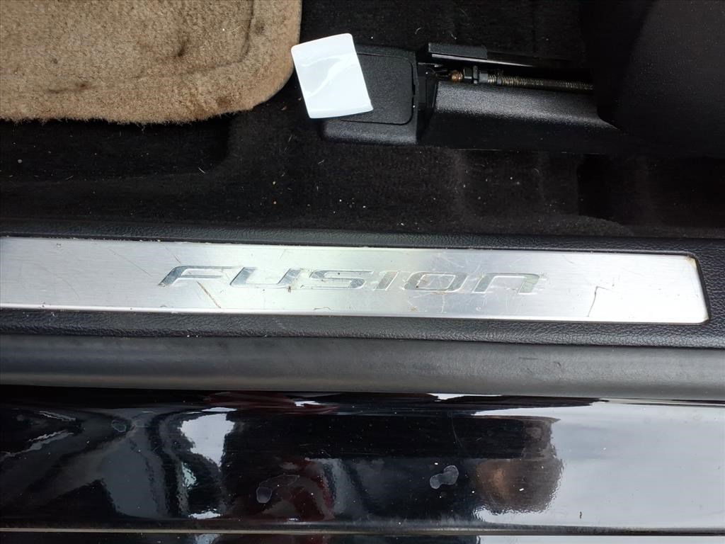 Used 2019 Ford Fusion Energi Titanium image 18