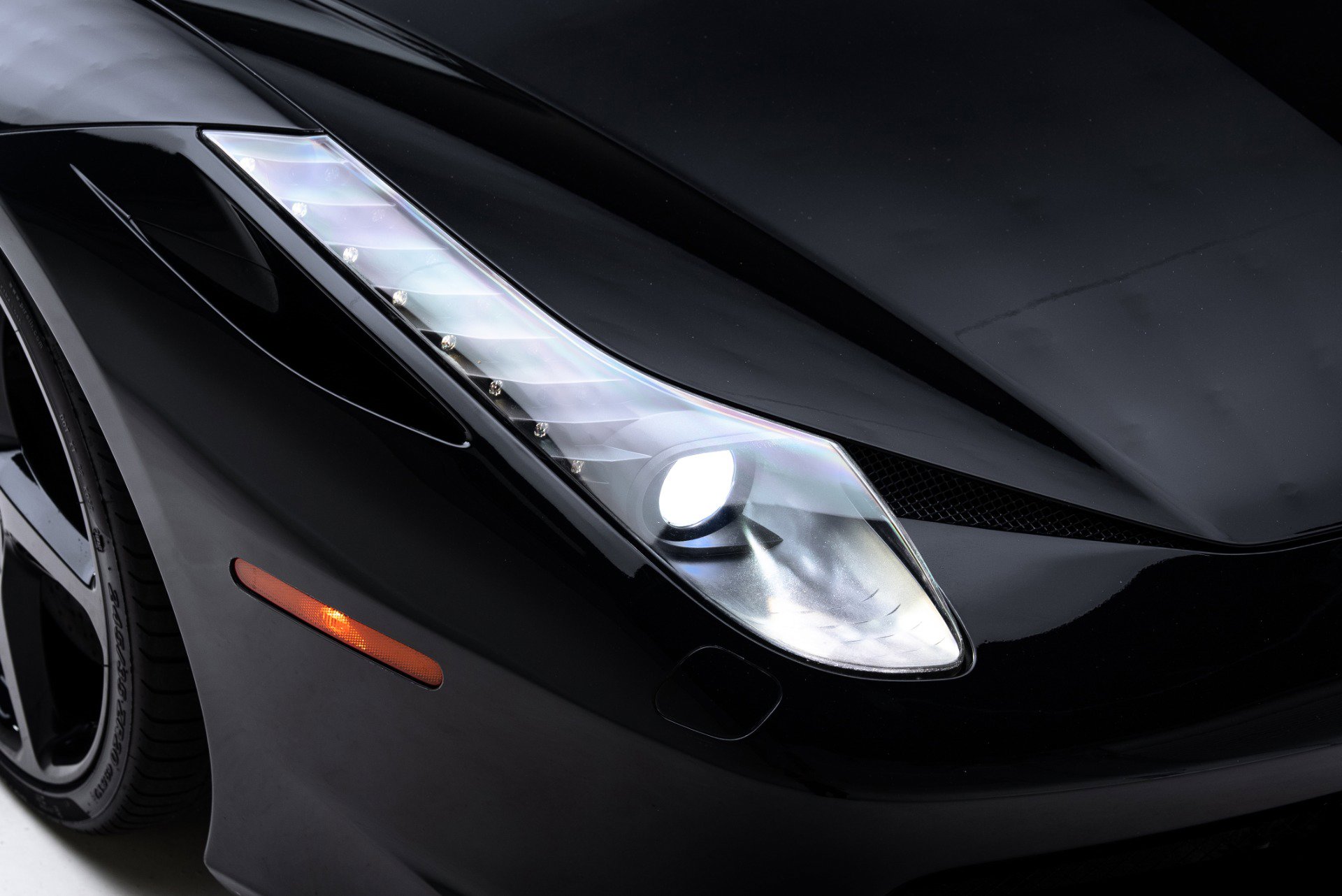 Used 2010 Ferrari 458 Italia Coupe image 10