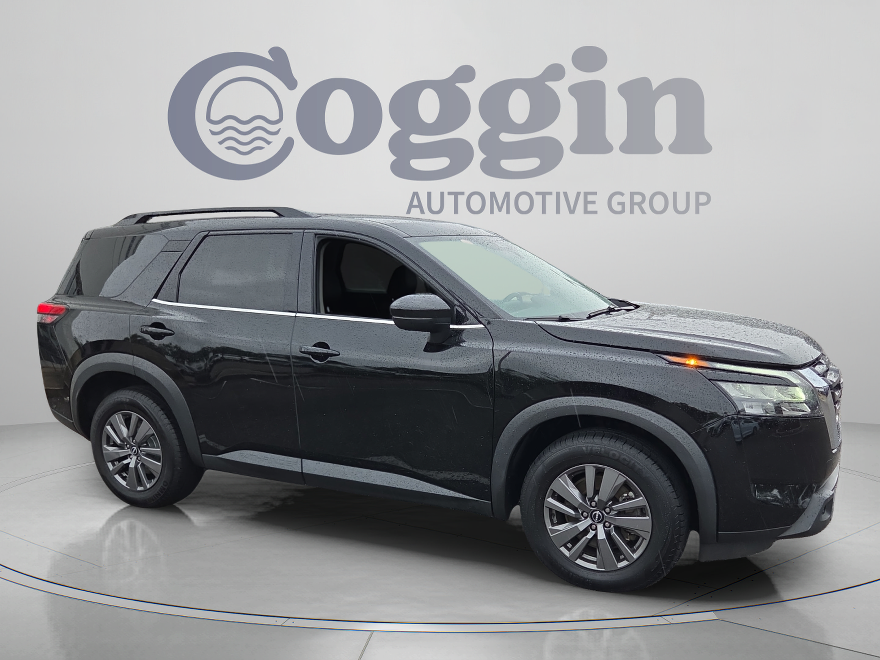 Used 2024 Nissan Pathfinder SV FWD image 7