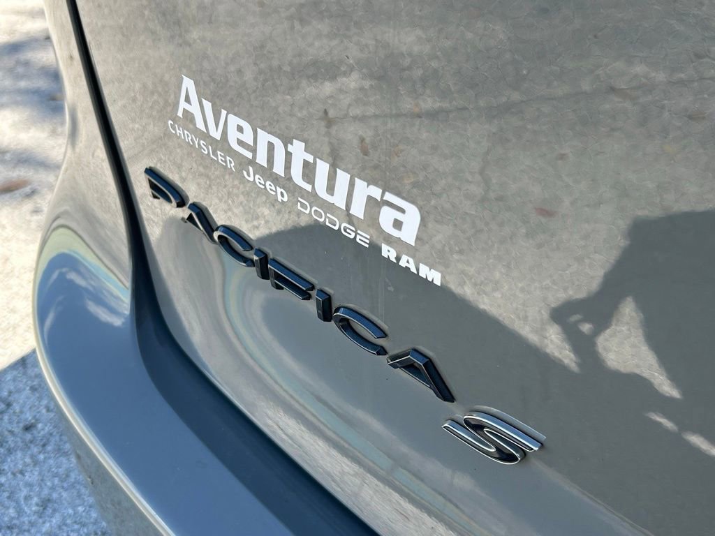 Used 2020 Chrysler Pacifica Touring-L Plus image 46