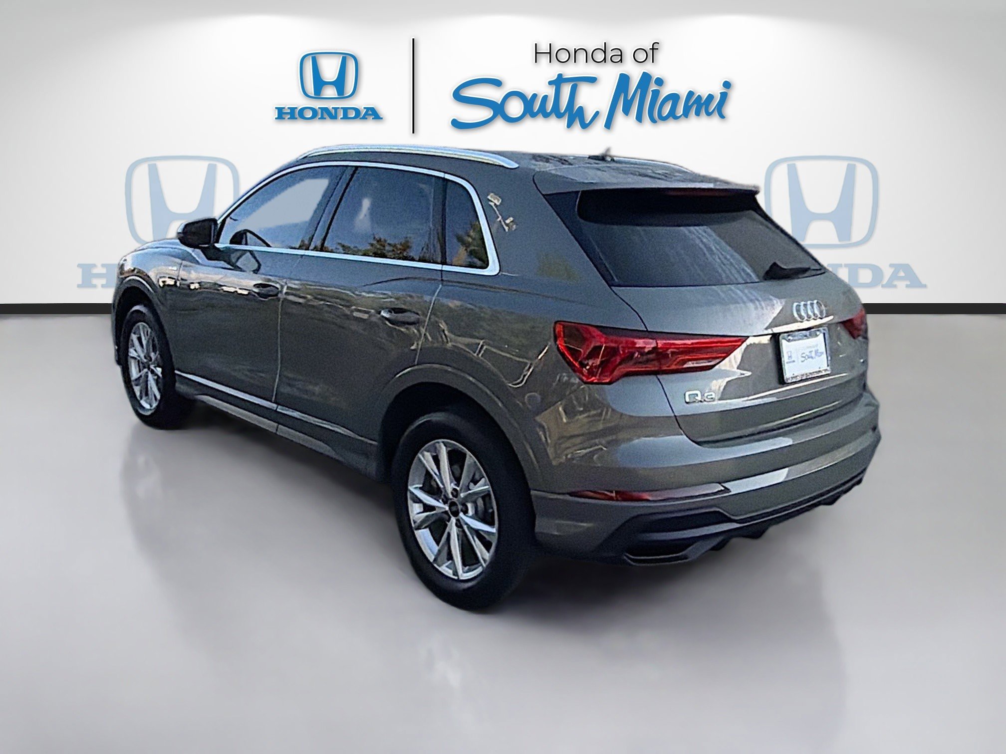 Used 2024 Audi Q3 2.0T Premium image 6