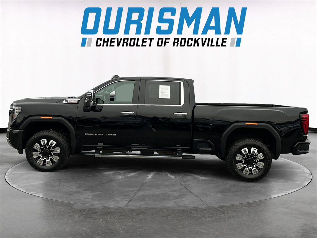 Used 2025 GMC Sierra 2500 Denali image 3
