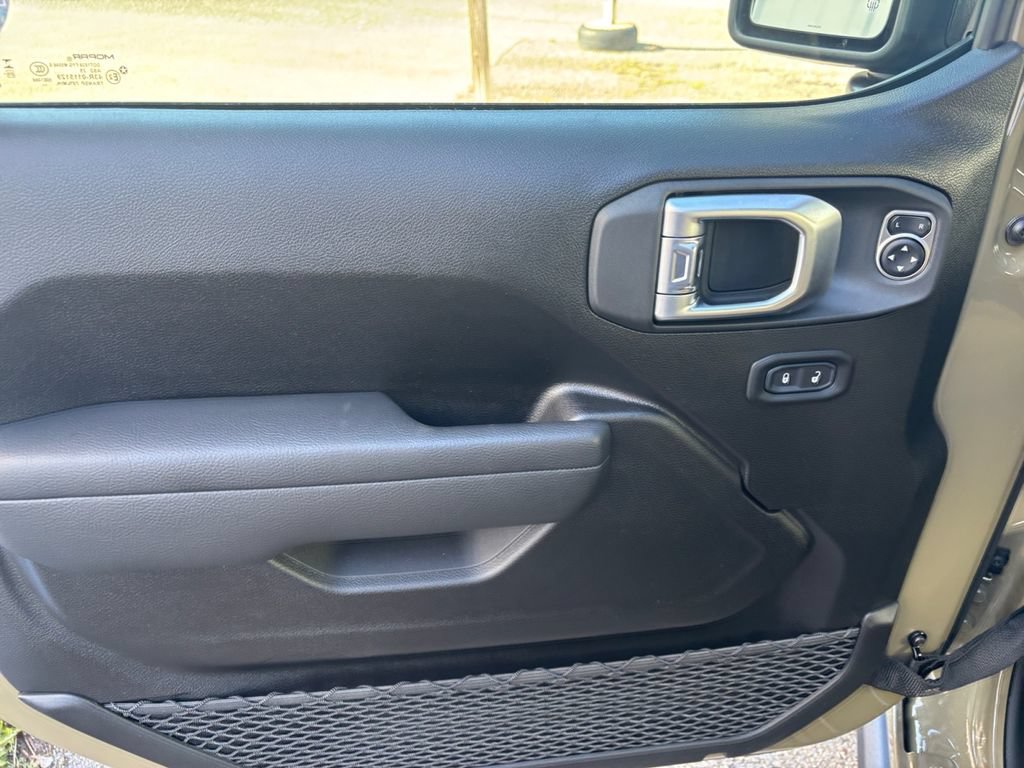 New 2026 Jeep Gladiator Willys AWD/4WD image 16