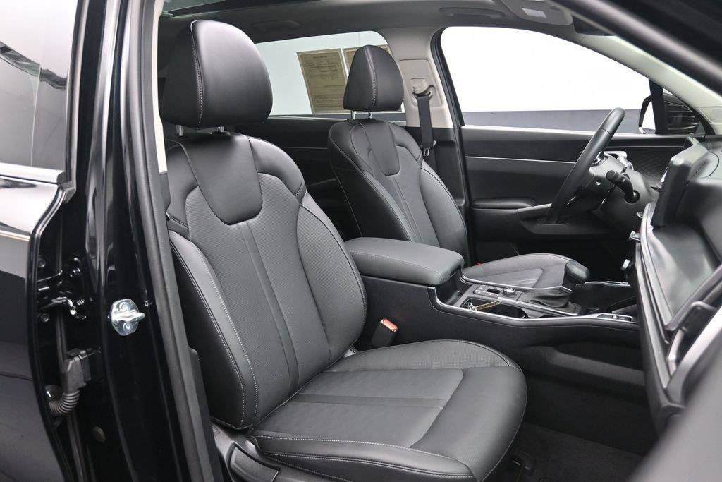 Used 2025 Kia Sorento S w/ Panoramic Sunroof Package FWD image 30