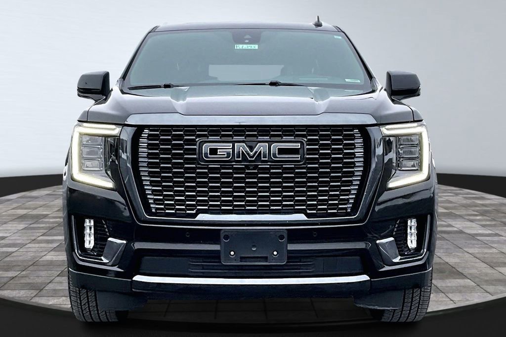 Used 2023 GMC Yukon XL Denali Ultimate image 3