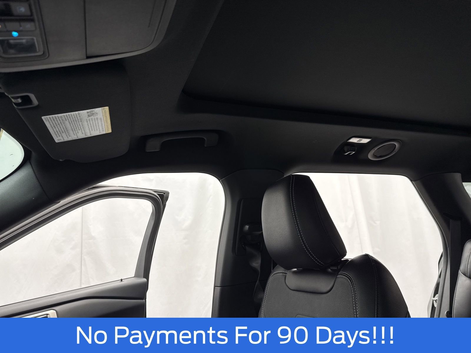 Used 2023 Ford Explorer ST image 25