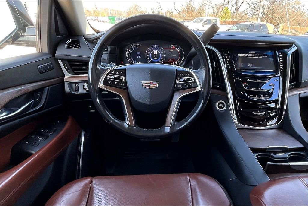 Used 2020 Cadillac Escalade Premium Luxury image 5