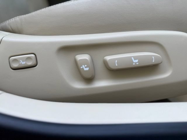 Used 2010 Lexus ES 350 FWD image 19