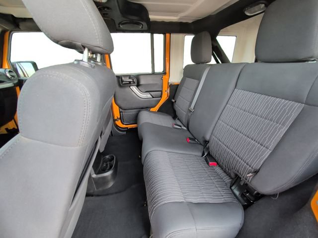 Used 2012 Jeep Wrangler Unlimited Sahara AWD/4WD image 13