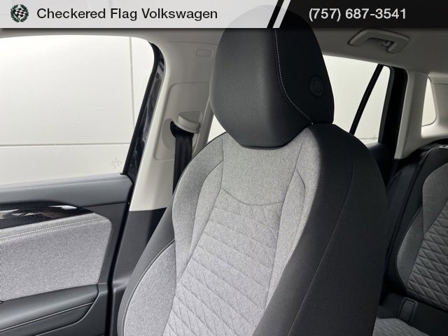 New 2025 Volkswagen Tiguan S image 40