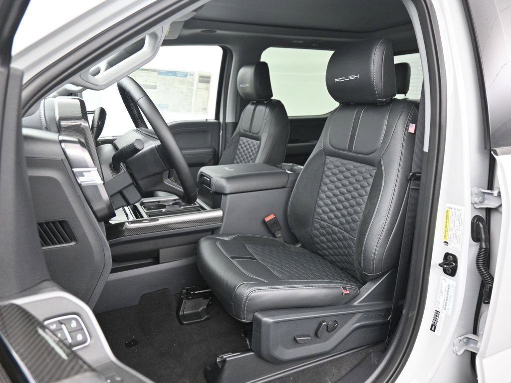 New 2026 Ford F250 Lariat w/ Black Appearance Package image 10