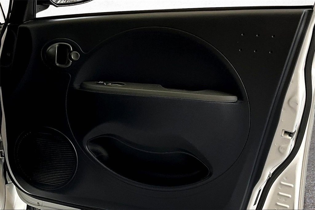 Used 2012 Mitsubishi i ES image 21