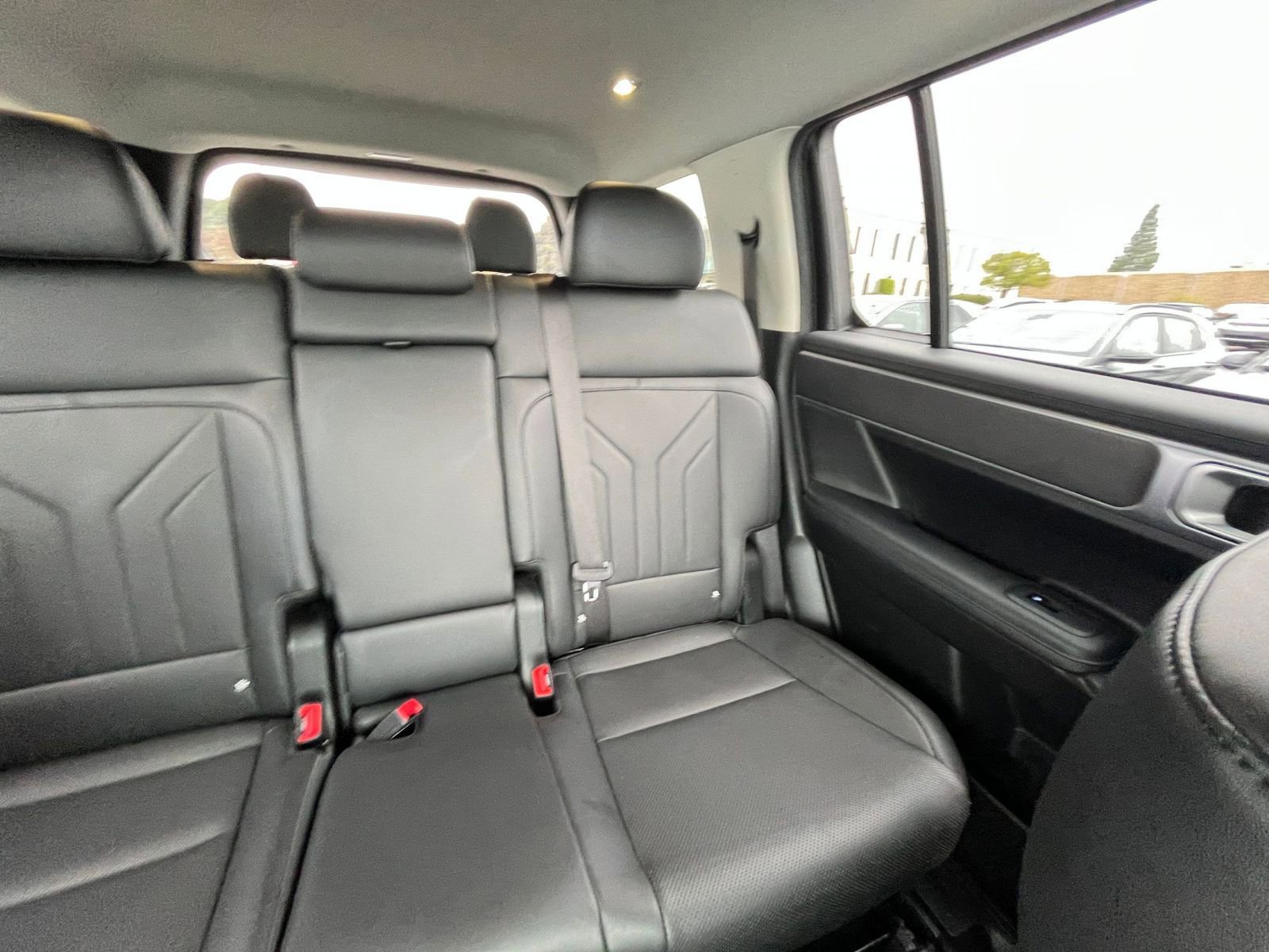 Used 2025 Hyundai Santa Fe SEL image 39