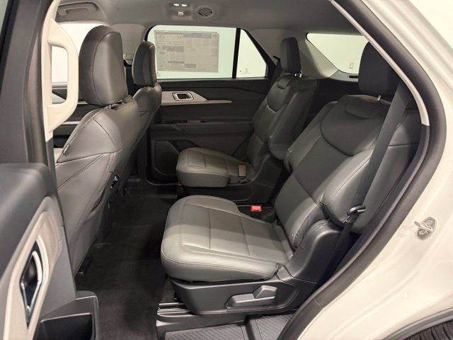 New 2026 Ford Explorer Active w/ Active Comfort Package RWD image 24