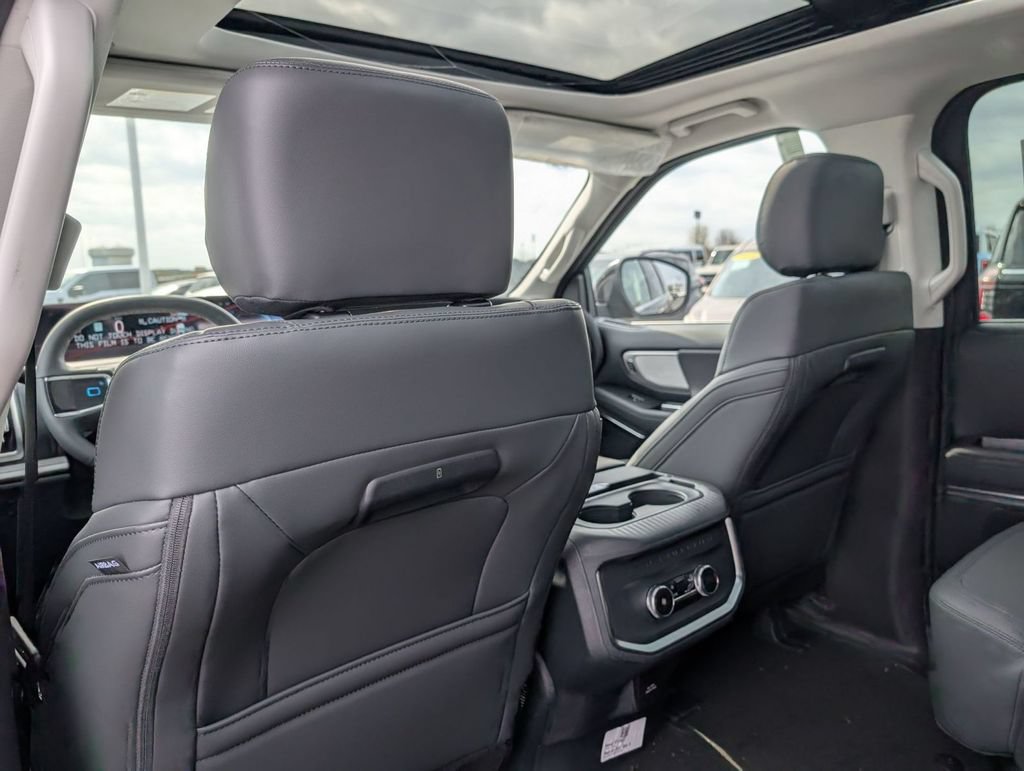 New 2026 Ford Expedition Active AWD/4WD image 49