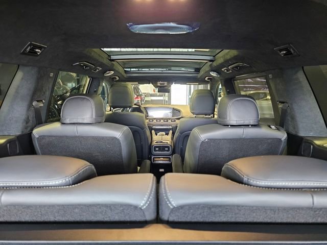 New 2025 Mercedes-Benz GLS 63 AMG 4MATIC image 9