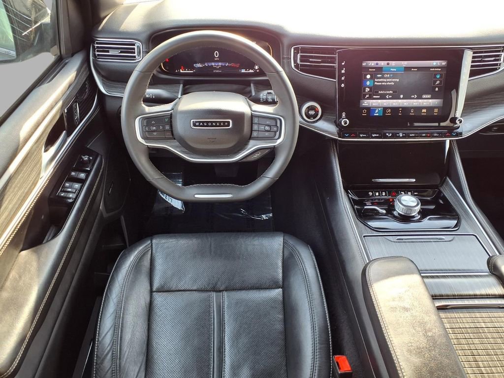 Certified 2024 Jeep Wagoneer Series II w/ Flexible Seating Group AWD/4WD image 4