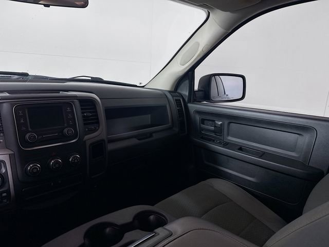 Used 2018 RAM 1500 Express w/ Black Ram 1500 Express Group AWD/4WD image 23