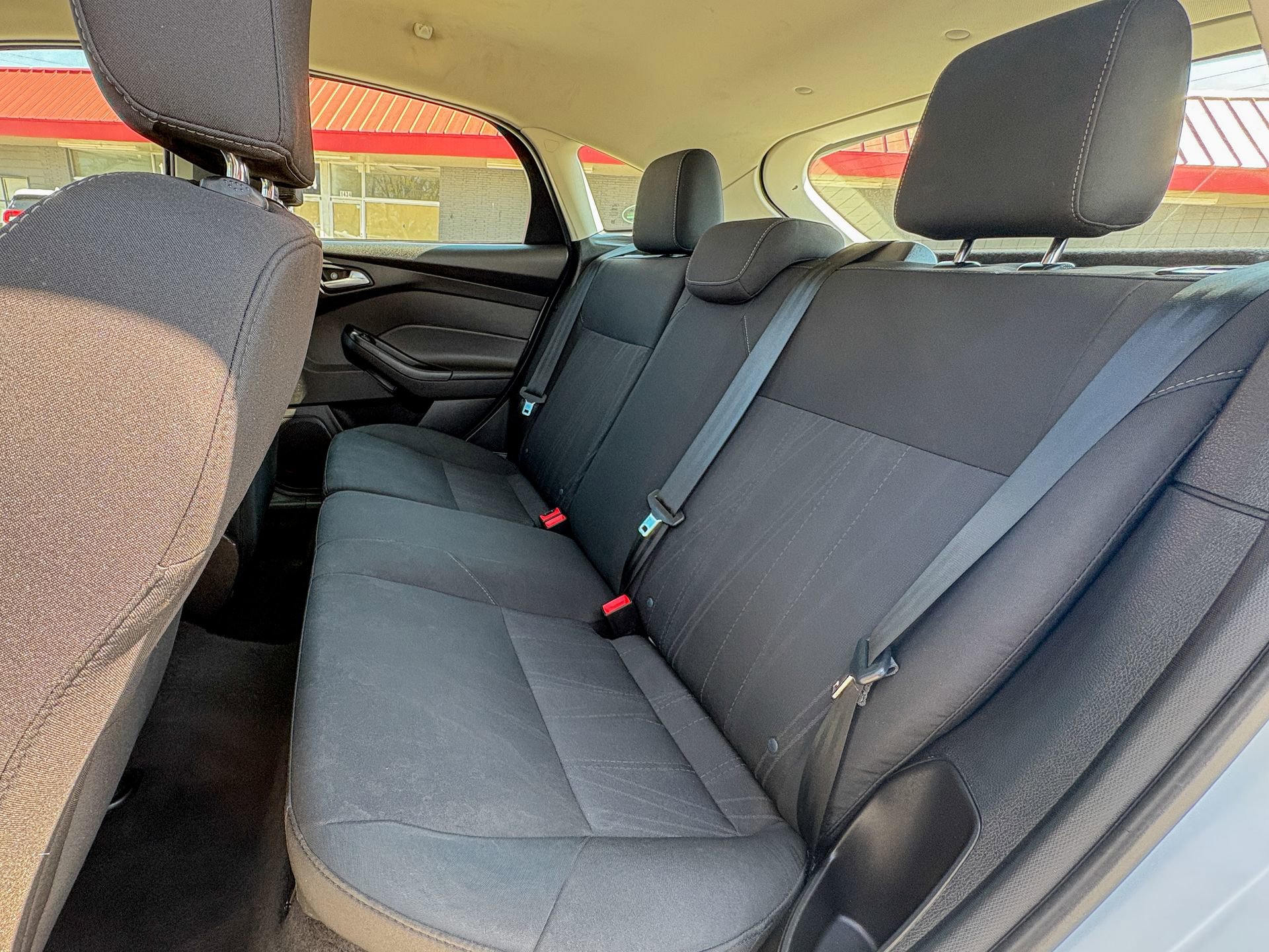 Used 2017 Ford Focus SE image 17