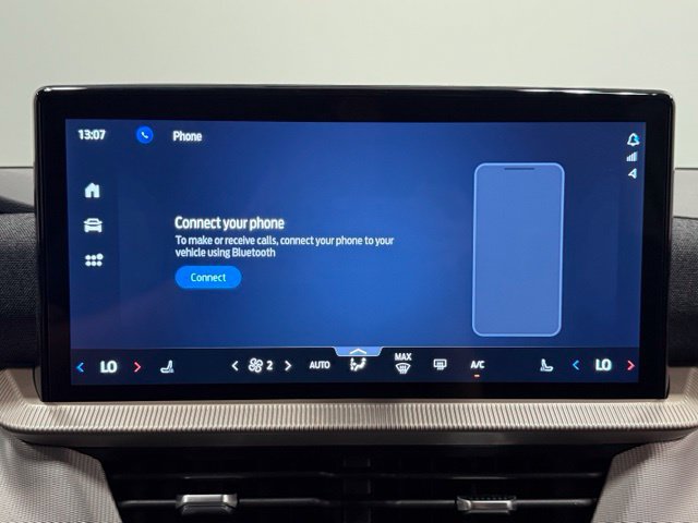New 2026 Ford Explorer Active RWD image 18