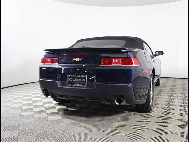 Used 2015 Chevrolet Camaro LT RWD image 5