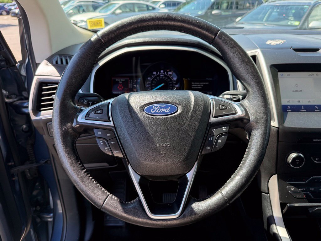 Used 2019 Ford Edge SEL w/ Equipment Group 201A AWD/4WD image 14