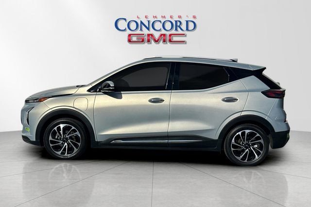 Used 2023 Chevrolet Bolt EUV Premier w/ Sun & Sound Package image 7