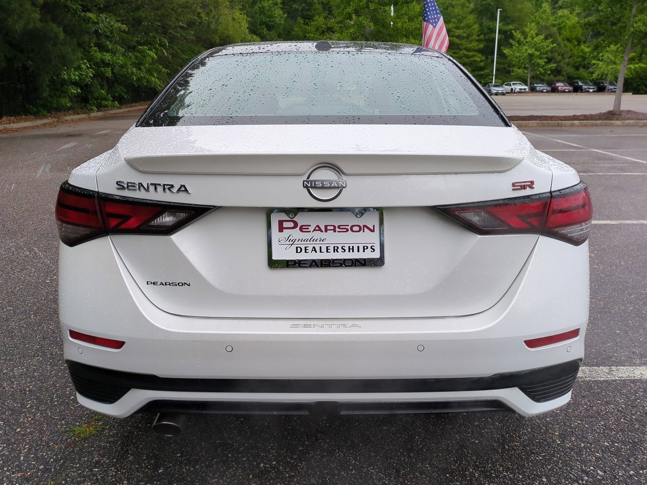 Used 2025 Nissan Sentra SR FWD image 5