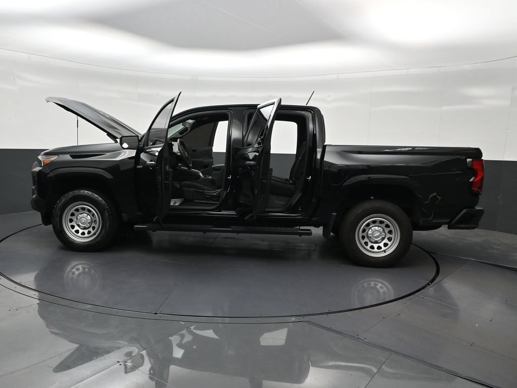 Used 2025 Chevrolet Colorado W/T RWD image 35