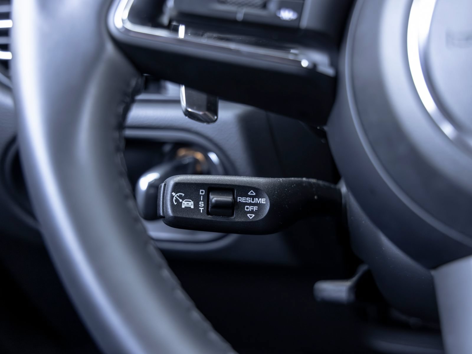 Certified 2026 Porsche Macan AWD/4WD image 32