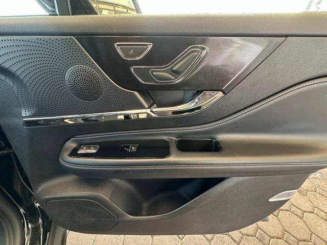 Certified 2025 Lincoln Corsair FWD w/ Equipment Group 101A image 23
