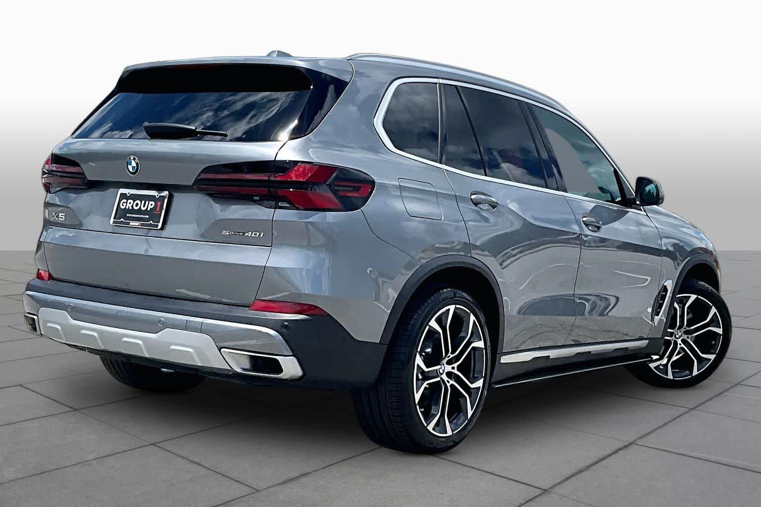 Used 2025 BMW X5 sDrive40i w/ Premium Package RWD image 13