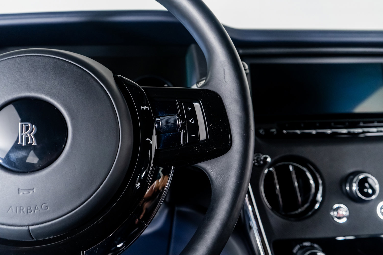 Used 2023 Rolls-Royce Cullinan image 44