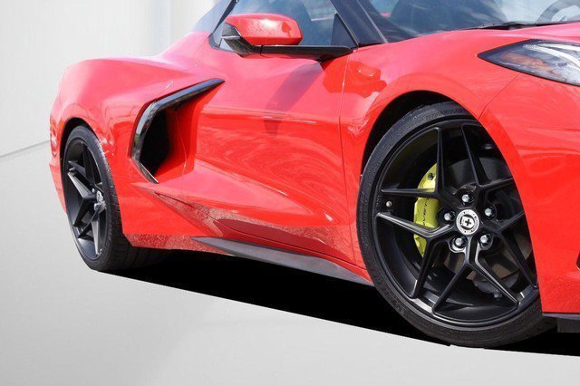 Used 2024 Chevrolet Corvette Stingray Convertible w/ 1LT RWD image 3