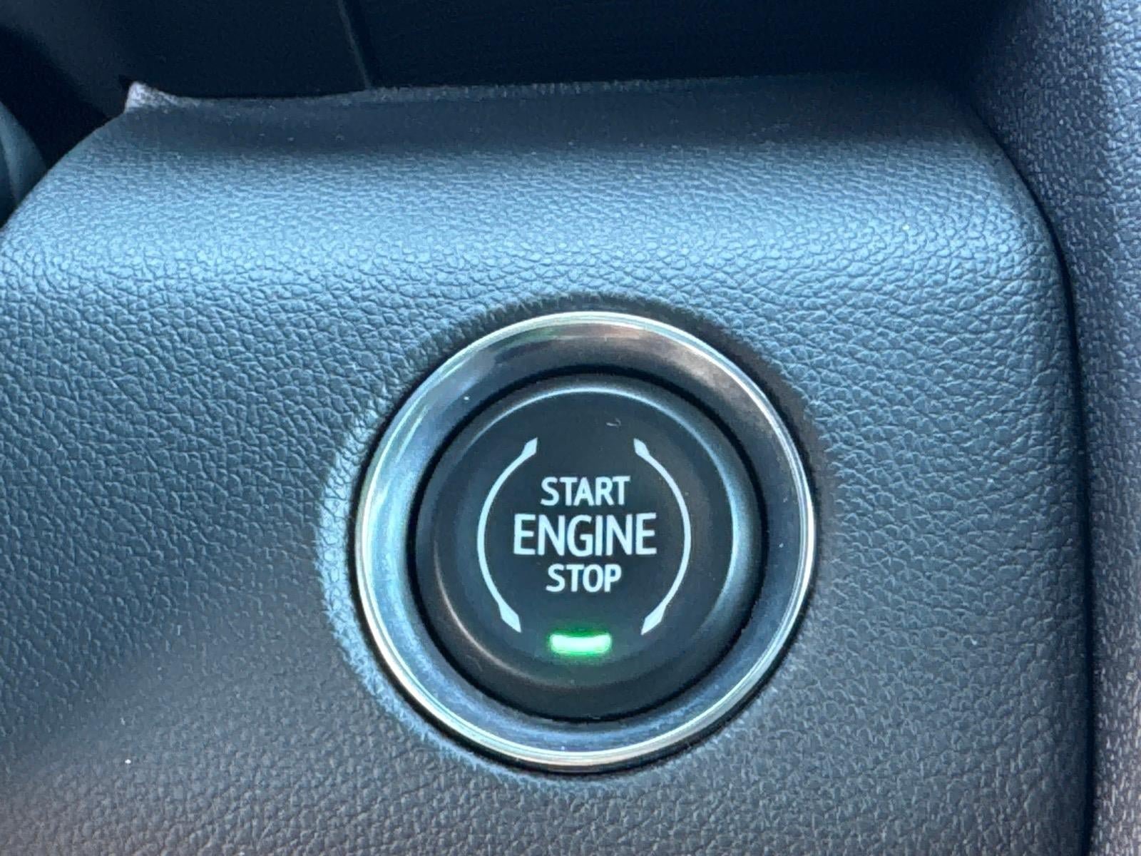 Used 2026 GMC Acadia Elevation w/ Elevation Premium Package FWD image 13