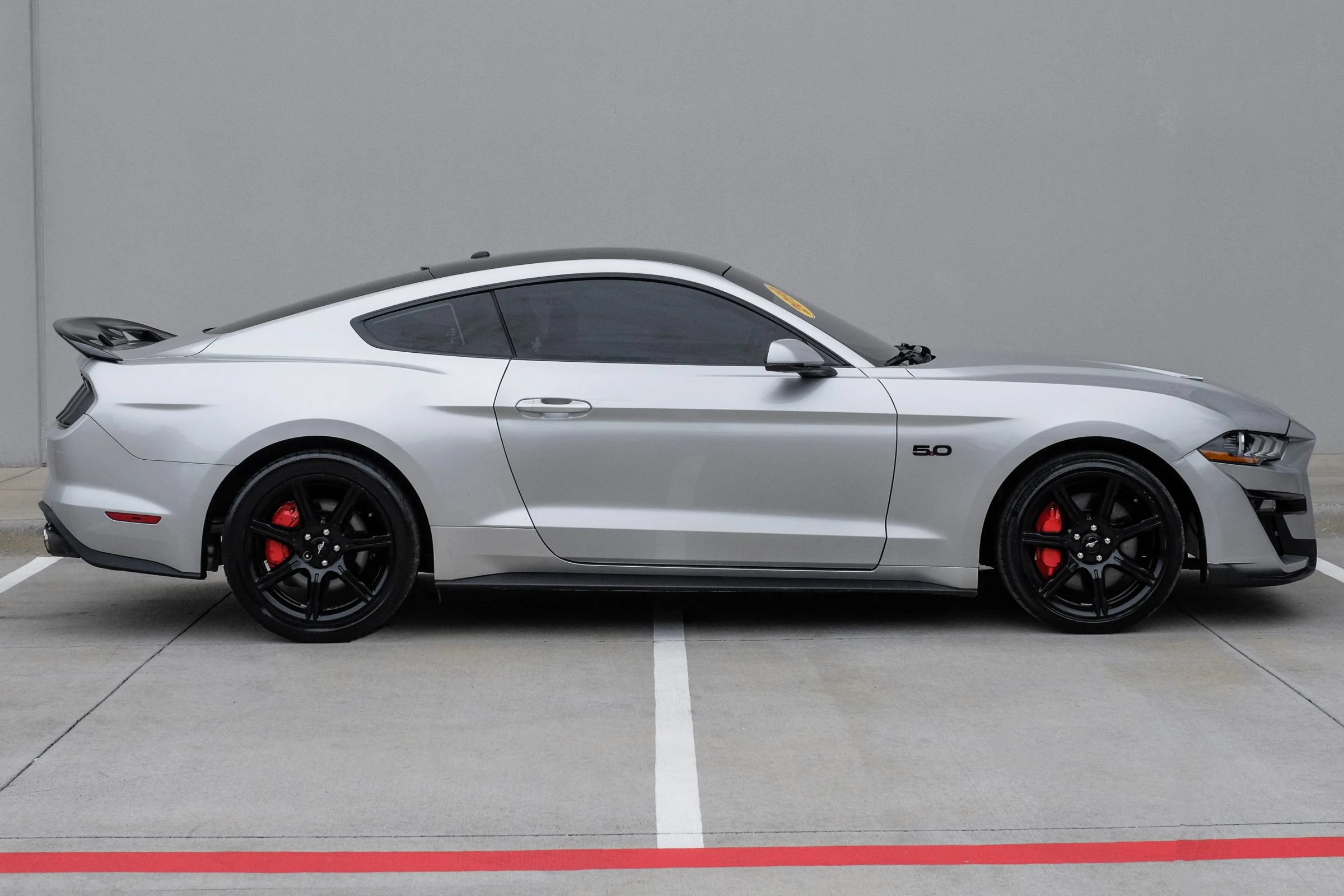 Used 2019 Ford Mustang GT Premium w/ Carbon Sport Interior Package RWD image 9