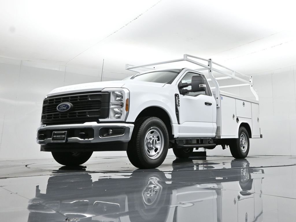 New 2026 Ford F350 XL w/ XL Chrome Package image 53