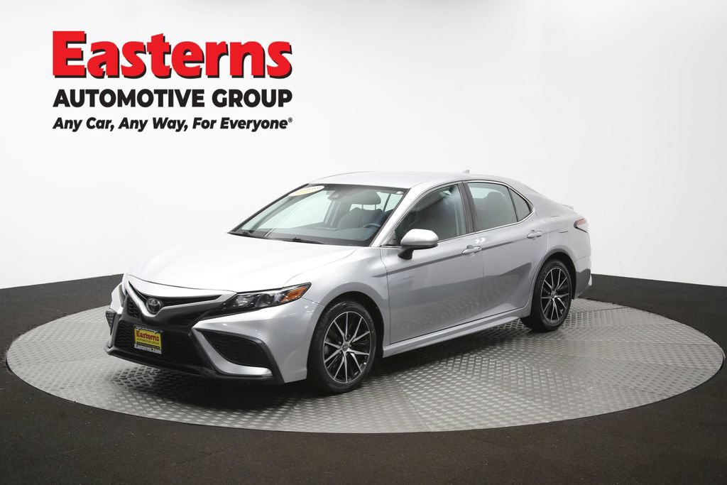 Used 2021 Toyota Camry SE w/ Carpet Mat Package (TMS) FWD image 55