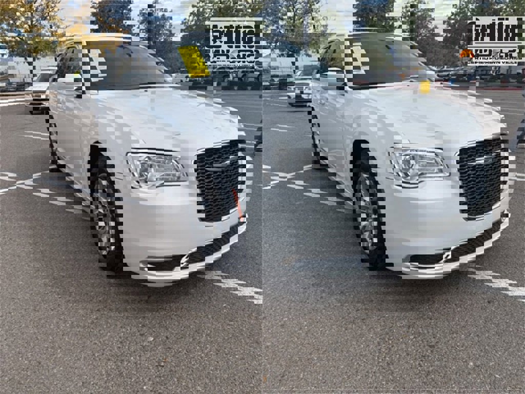 Used 2020 Chrysler 300 Touring