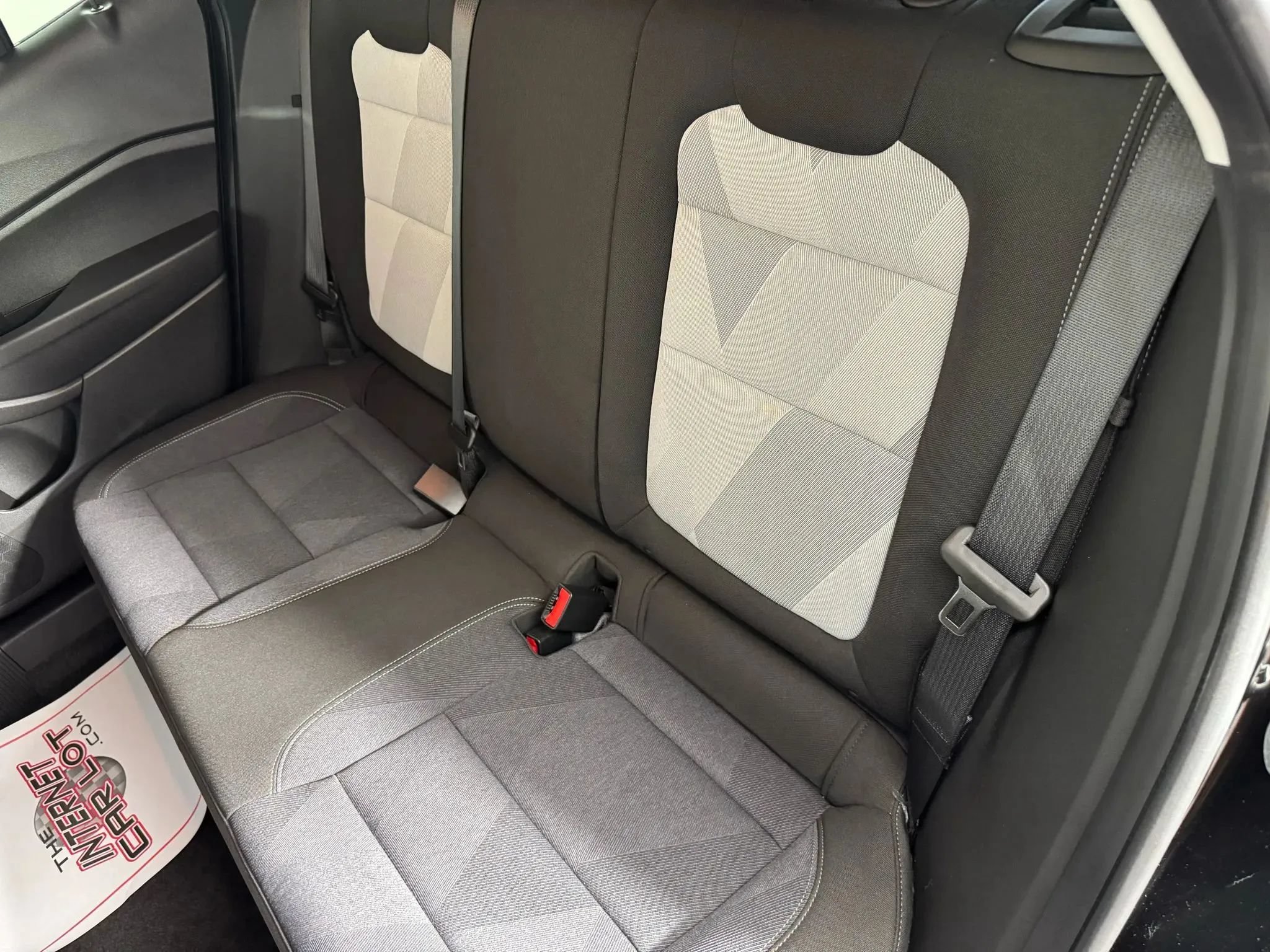 Used 2025 Chevrolet Trax LS FWD image 33