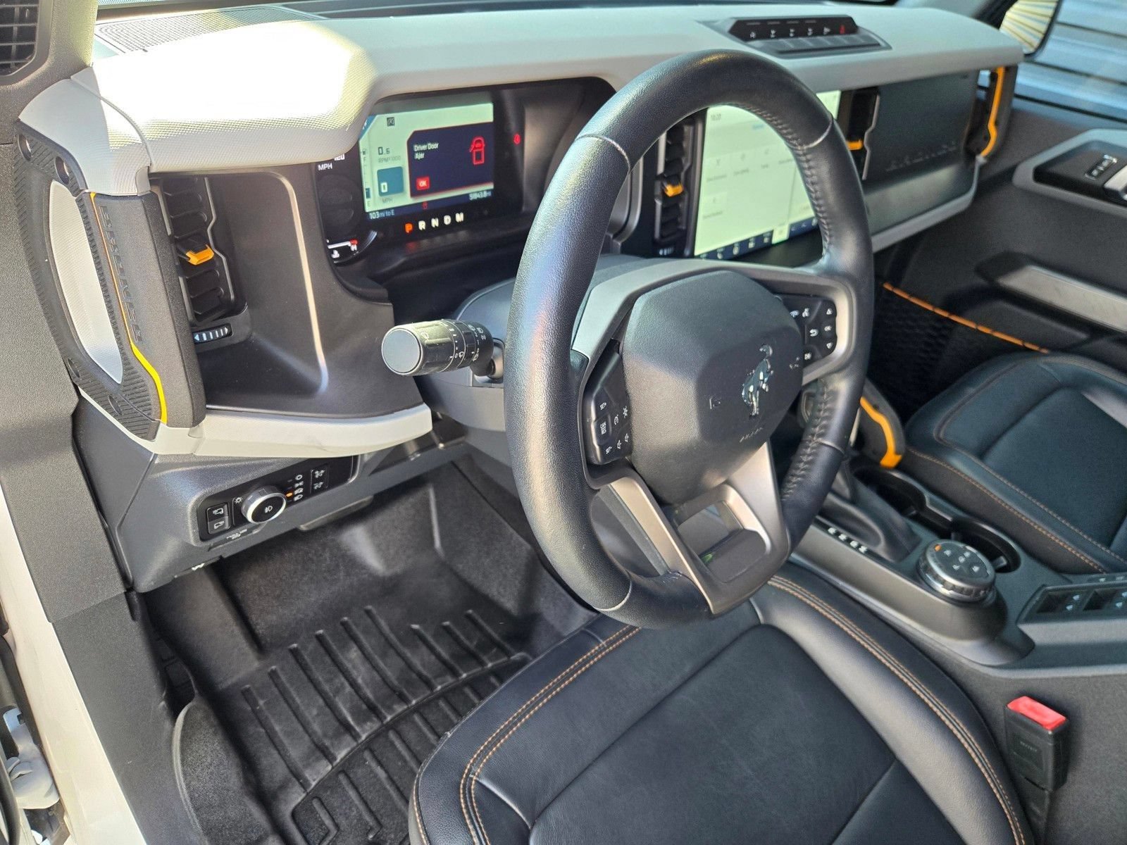 Used 2023 Ford Bronco Badlands w/ Sasquatch Package AWD/4WD image 19
