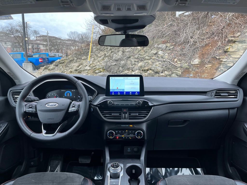 Certified 2022 Ford Escape SEL image 12