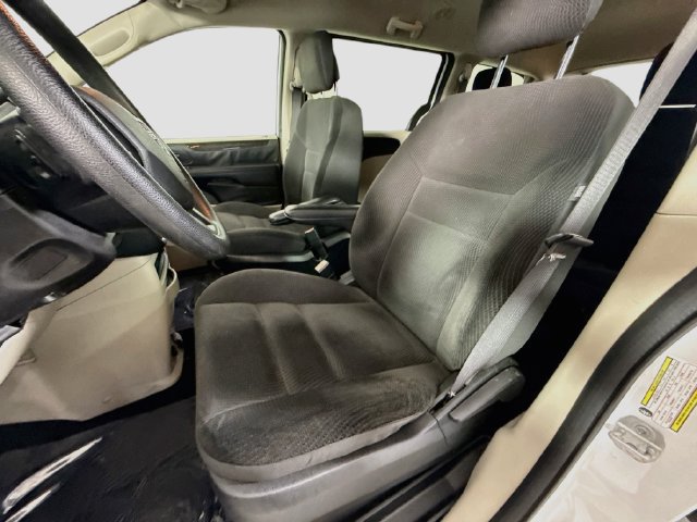 Used 2018 Dodge Grand Caravan SE w/ UConnect Hands-Free Group FWD image 21