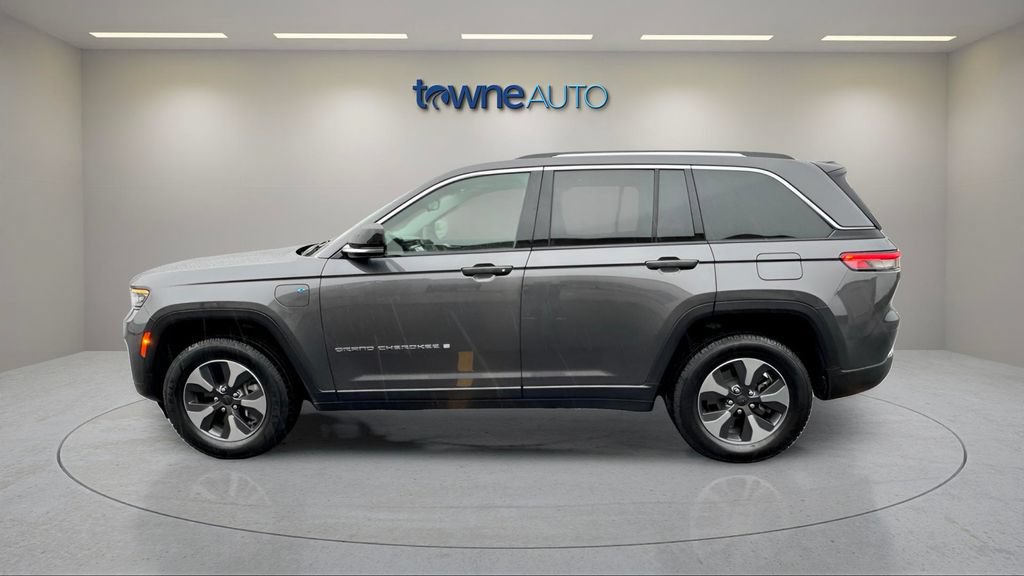 Used 2022 Jeep Grand Cherokee Limited 4xe AWD/4WD image 2