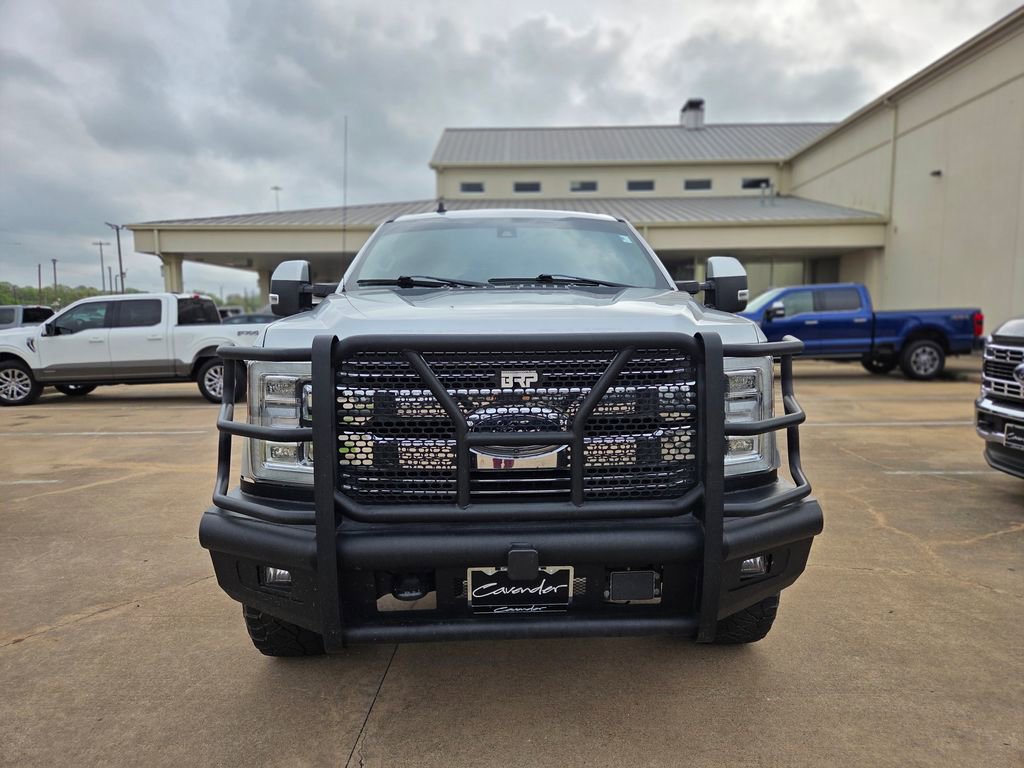 Used 2019 Ford F350 Lariat w/ Lariat Ultimate Package AWD/4WD image 2