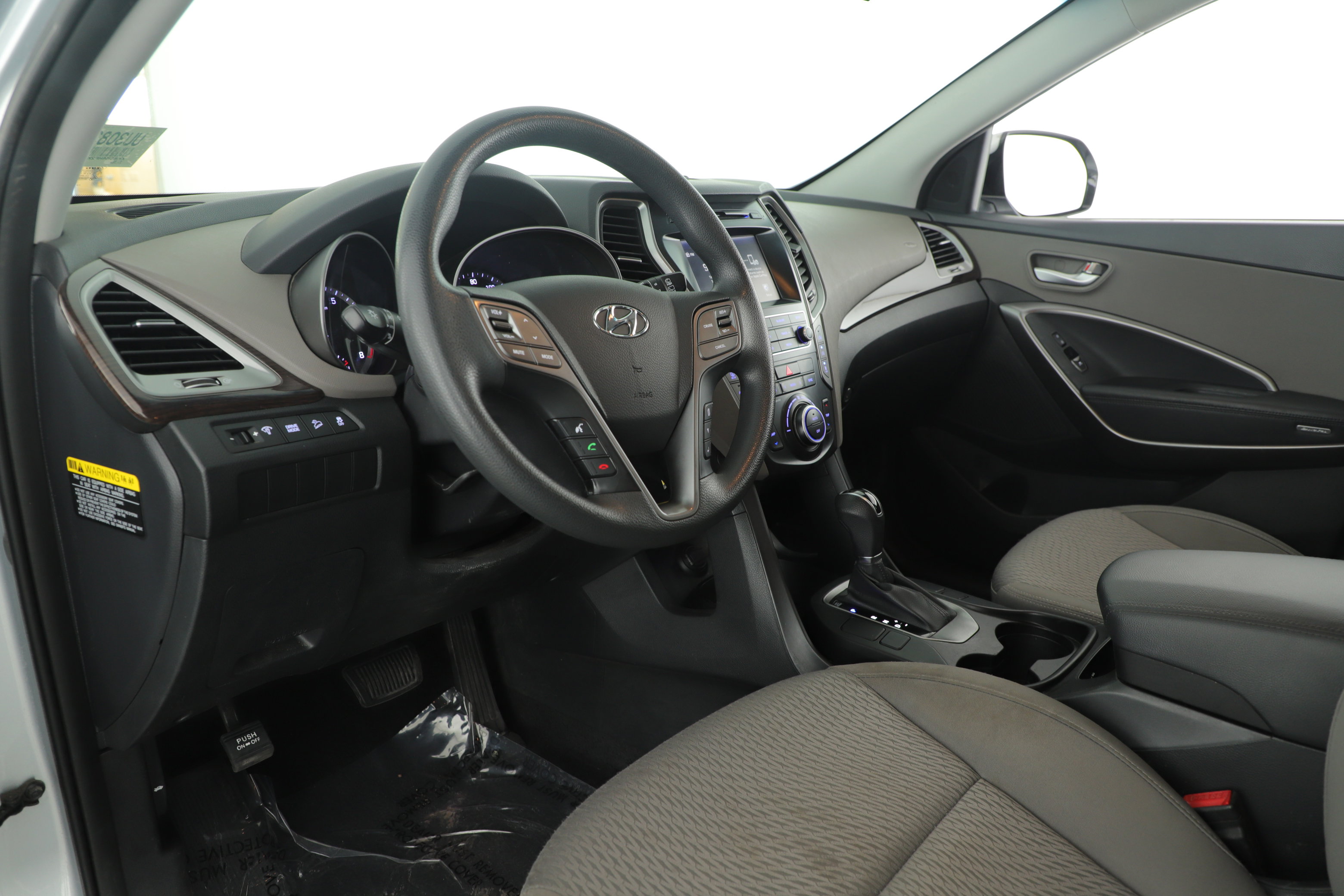 Used 2019 Hyundai Santa Fe XL SE image 5