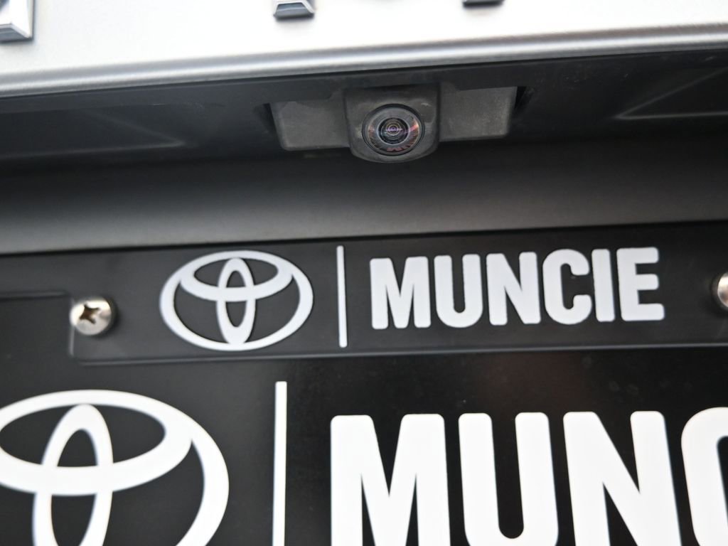 Used 2021 Toyota Camry XSE FWD image 41